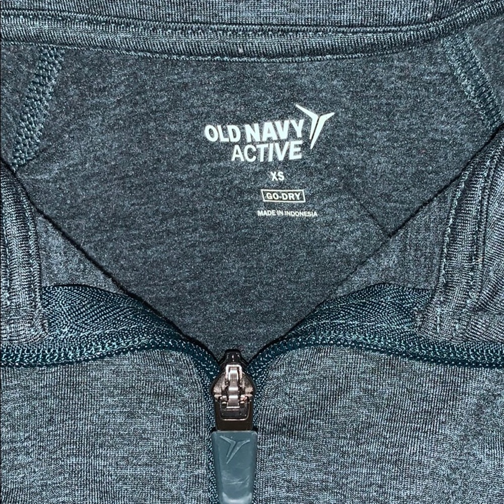 //zip up// - Picture 3 of 7